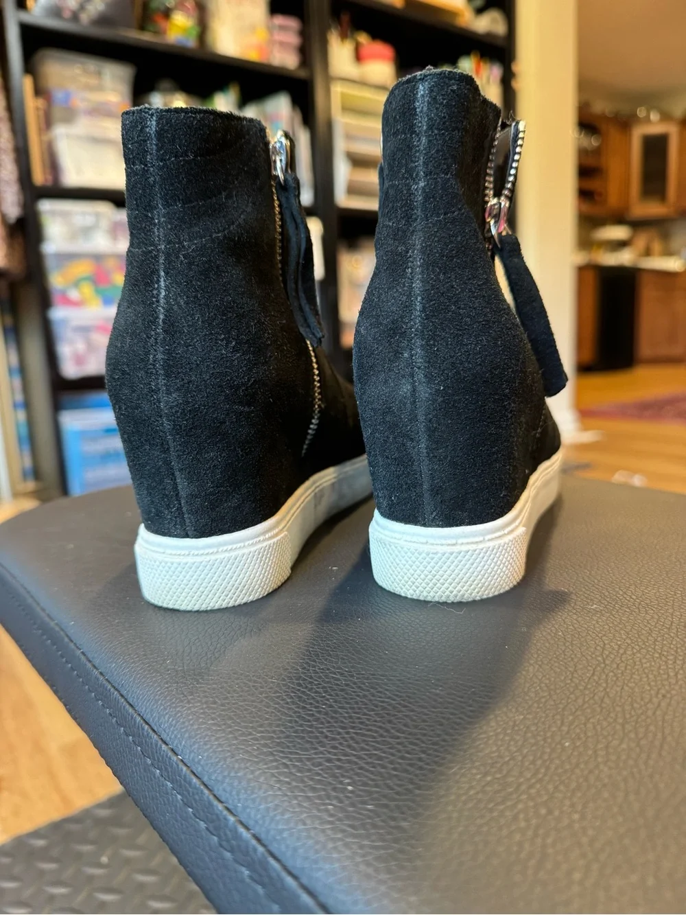 Junior girls Steve Madden wedge ankle shoes sz 6